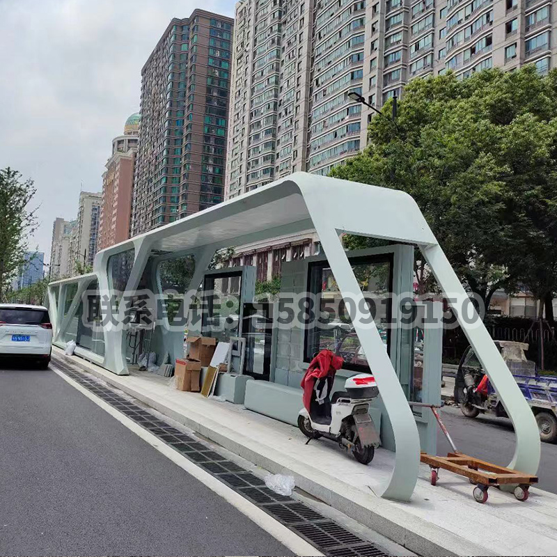 浙江智能候車亭現(xiàn)場(chǎng)安裝案例